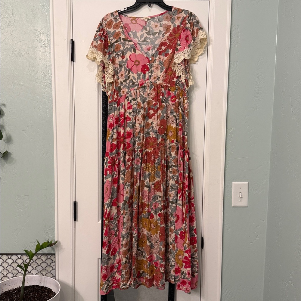 JODIFL Floral V-Neck Dress with Lace Detail